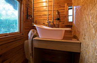 Salle de bain bébé, Camping Mascún de Rodellar Salle de bain bébé, Camping Mascún de Rodellar